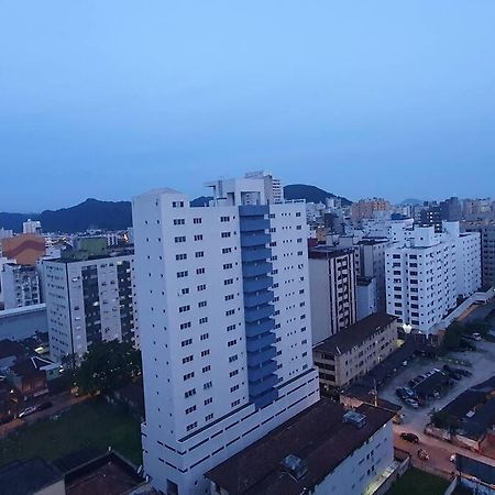 São Vicente100 Metros Da Praia - Apto Completo - Wifi - Estacionamento公寓 外观 照片